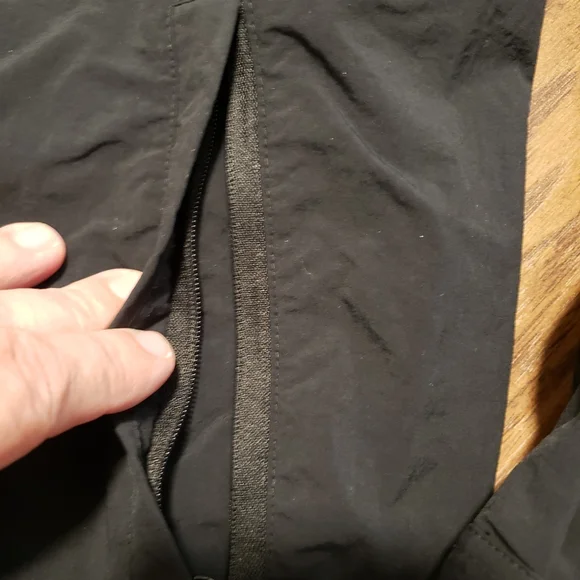 Nike SB Jacket Coat Coach Large 800178-010 Zip pocket Sleeve Great Condition - Picture 6 of 10